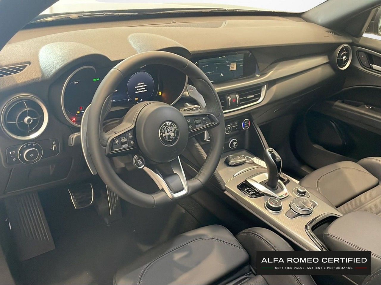 Foto Alfa Romeo Stelvio 11