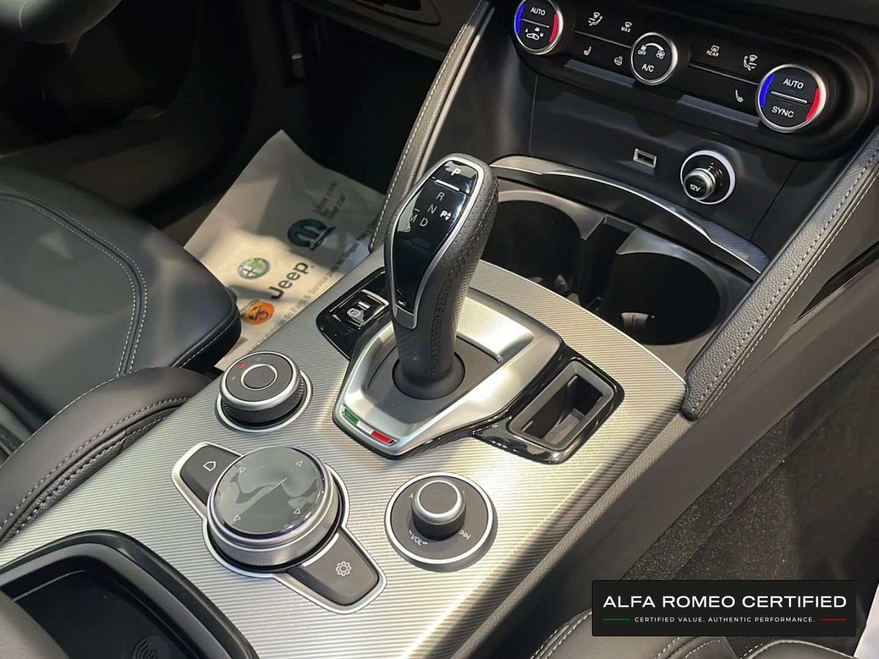 Foto Alfa Romeo Stelvio 17