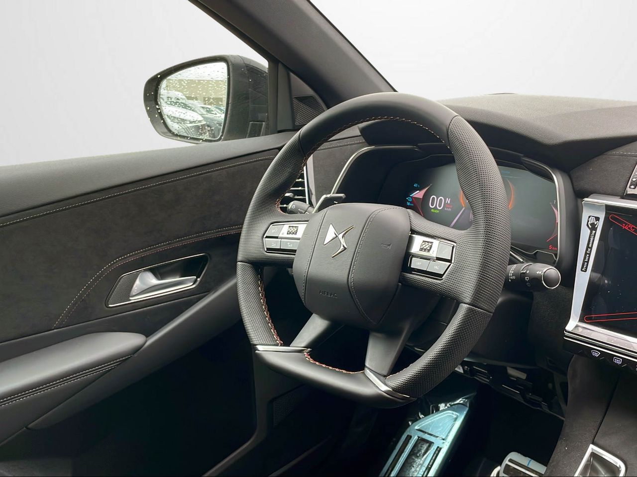 Foto DS Automobiles DS 7 18