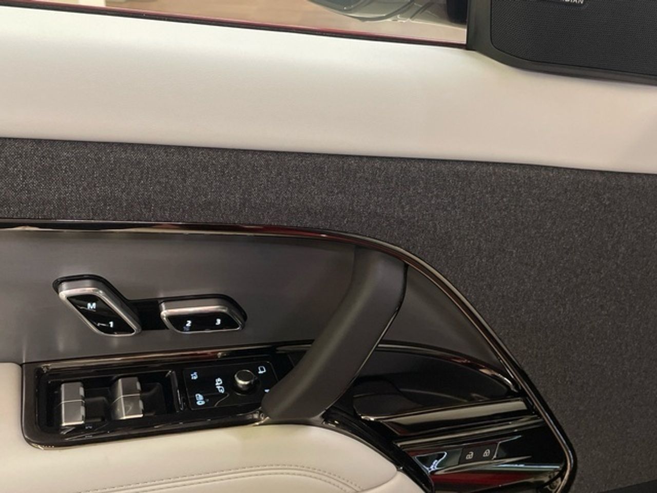 Foto Land-Rover Range Rover Sport 15