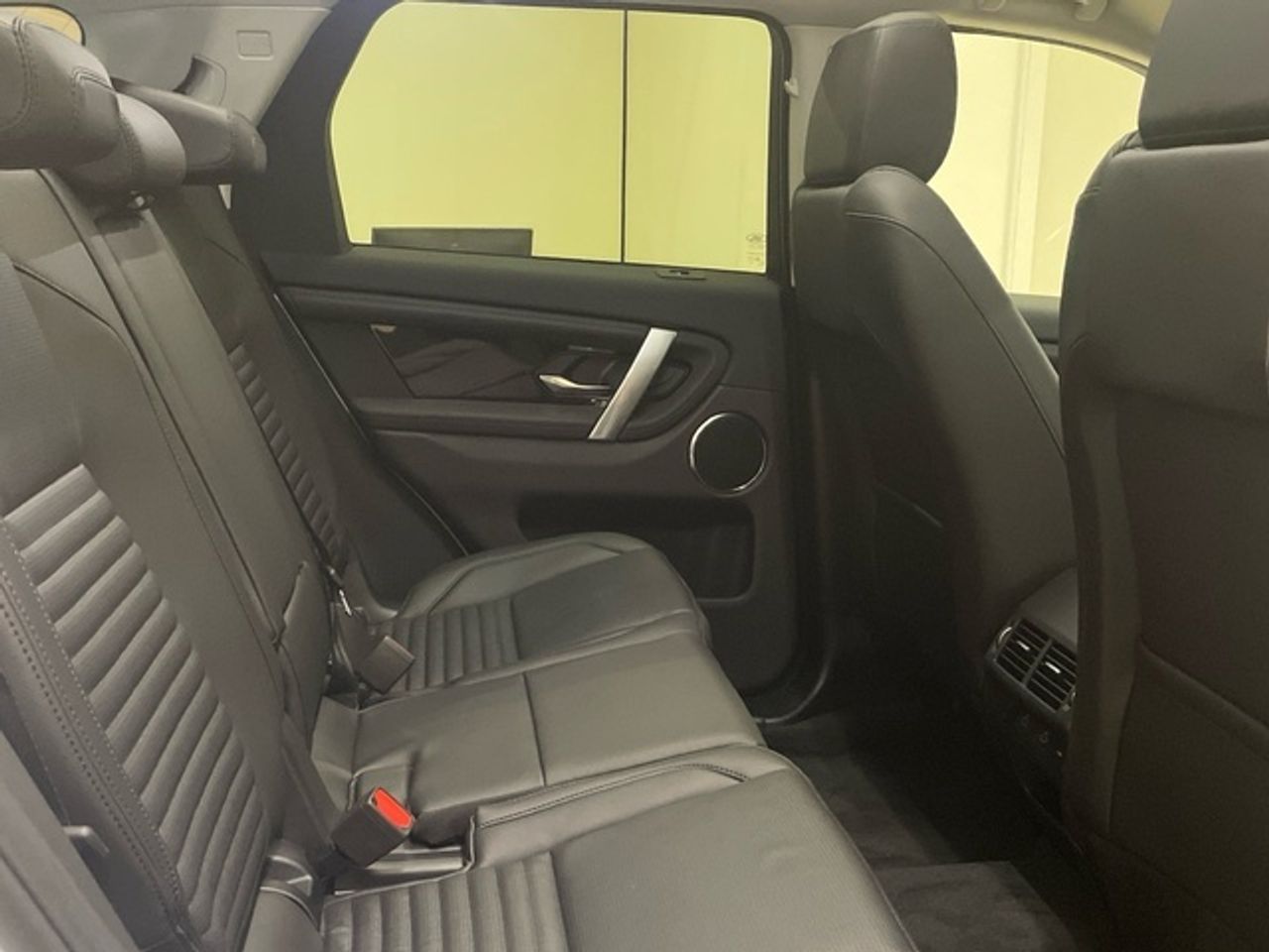 Foto Land-Rover Discovery Sport 8