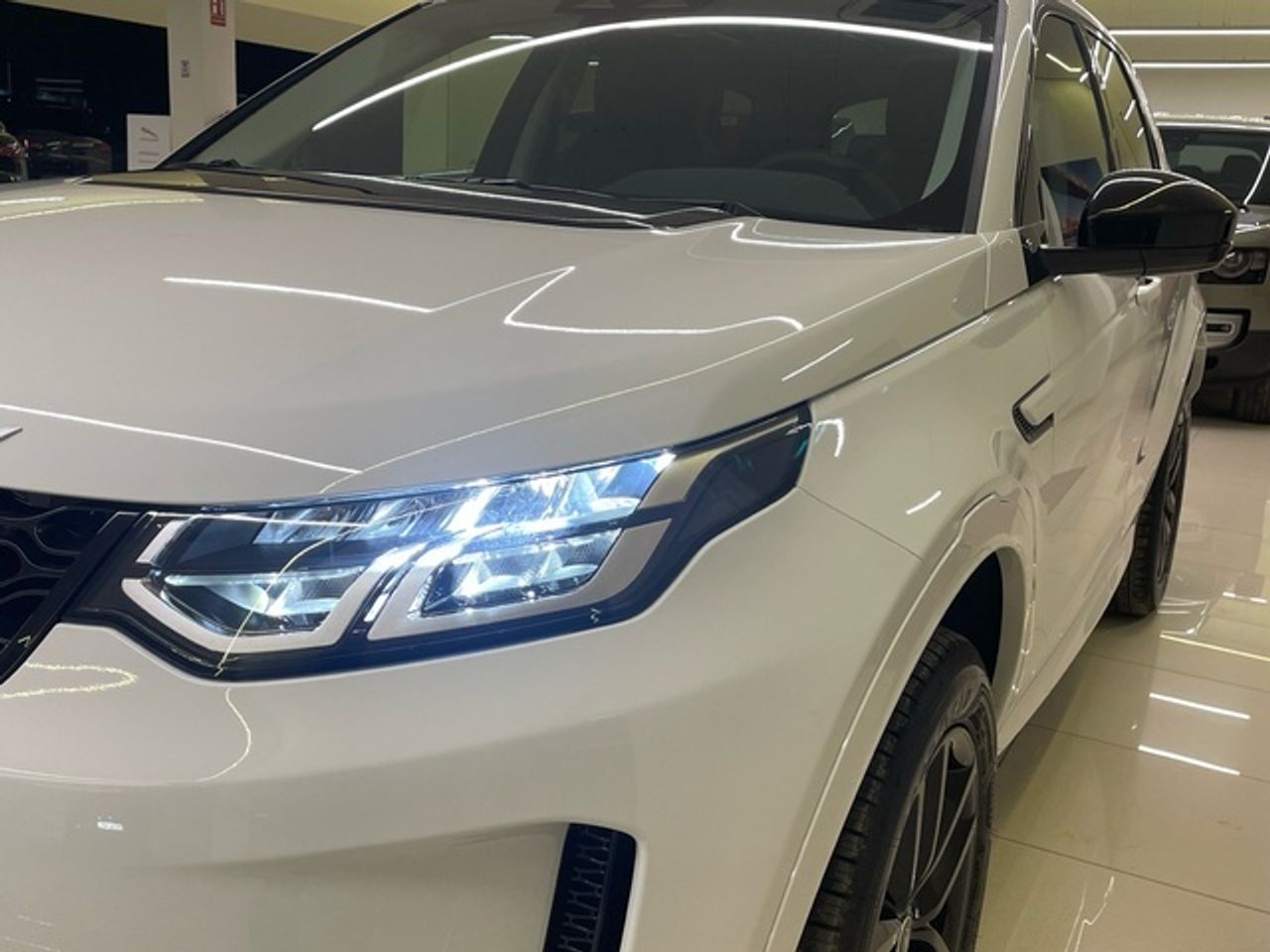Foto Land-Rover Discovery Sport 21