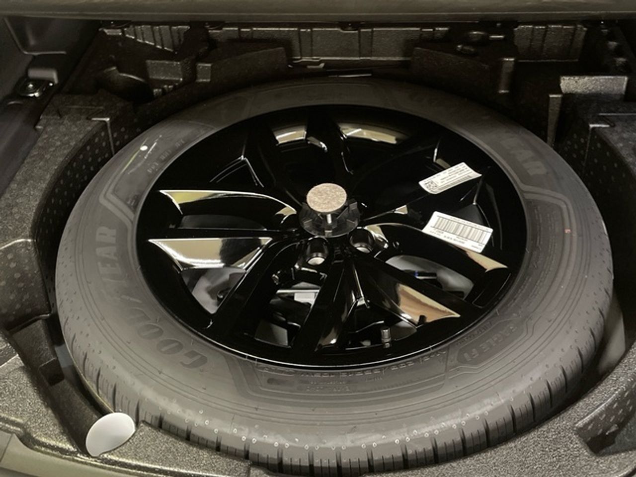 Foto Land-Rover Discovery Sport 24