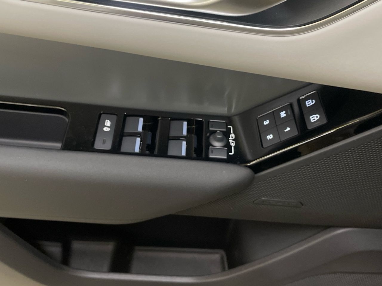 Foto Land-Rover Range Rover Velar 11