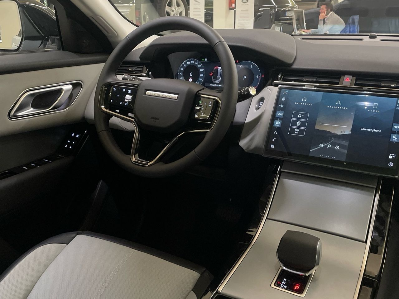 Foto Land-Rover Range Rover Velar 12