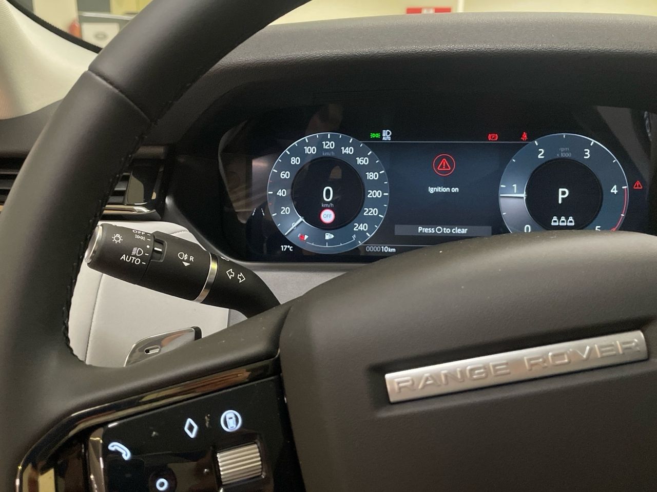 Foto Land-Rover Range Rover Velar 17