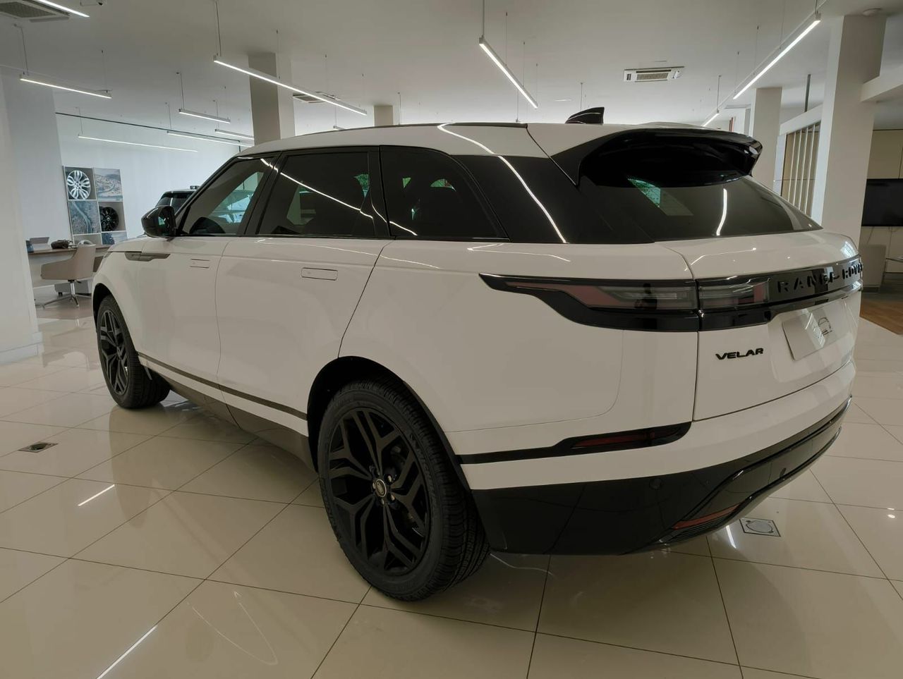 Foto Land-Rover Range Rover Velar 7