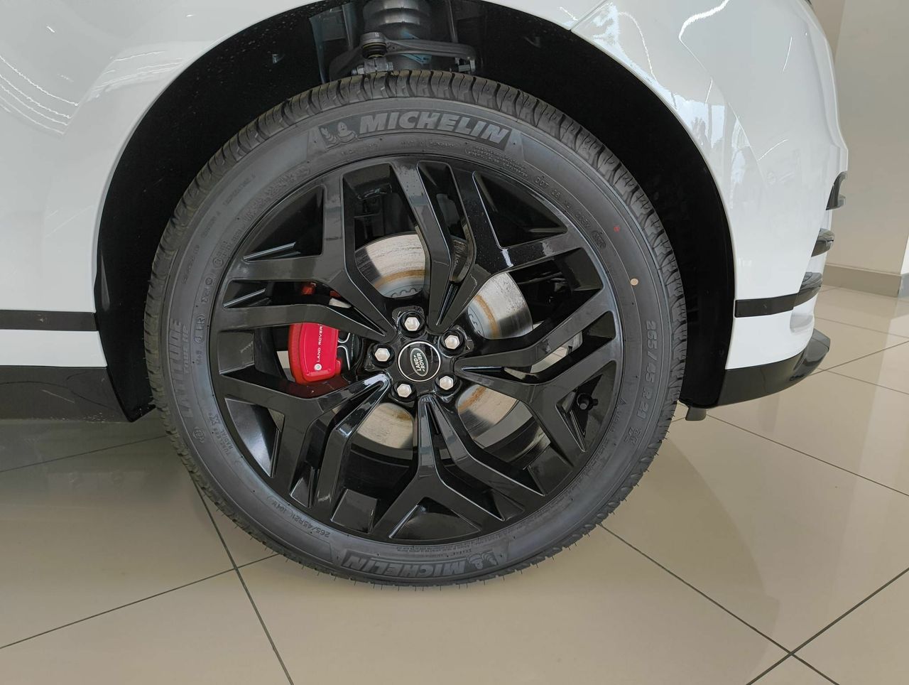 Foto Land-Rover Range Rover Velar 11