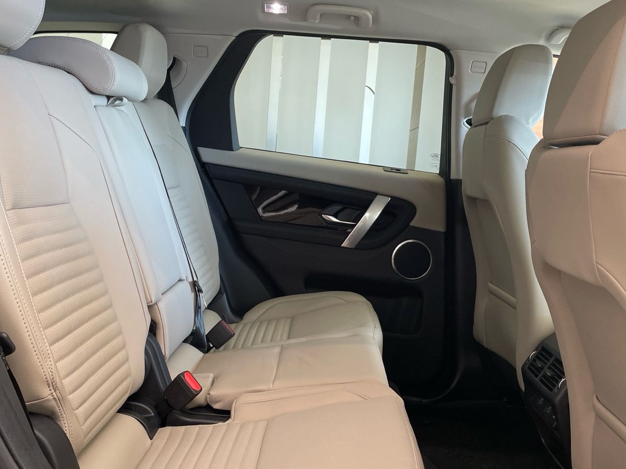 Foto Land-Rover Discovery Sport 8