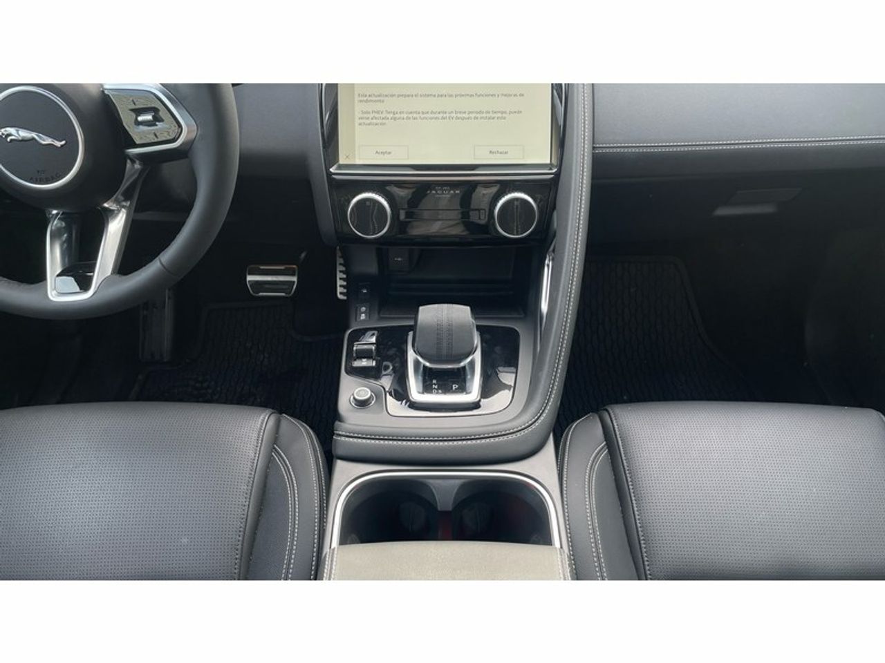 Foto Jaguar E-Pace 15