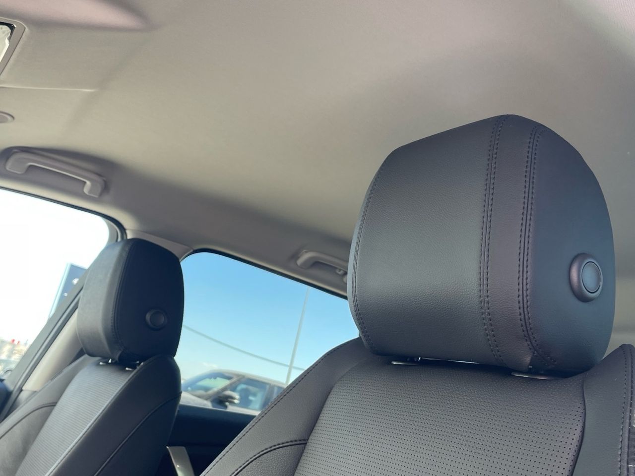 Foto Land-Rover Discovery Sport 18