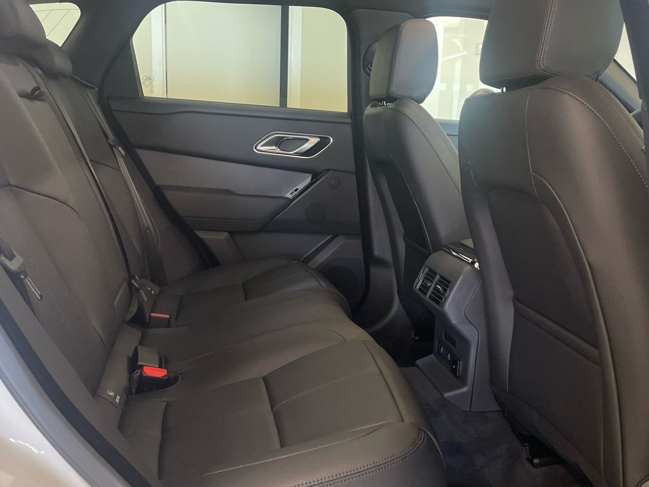 Foto Land-Rover Range Rover Velar 8