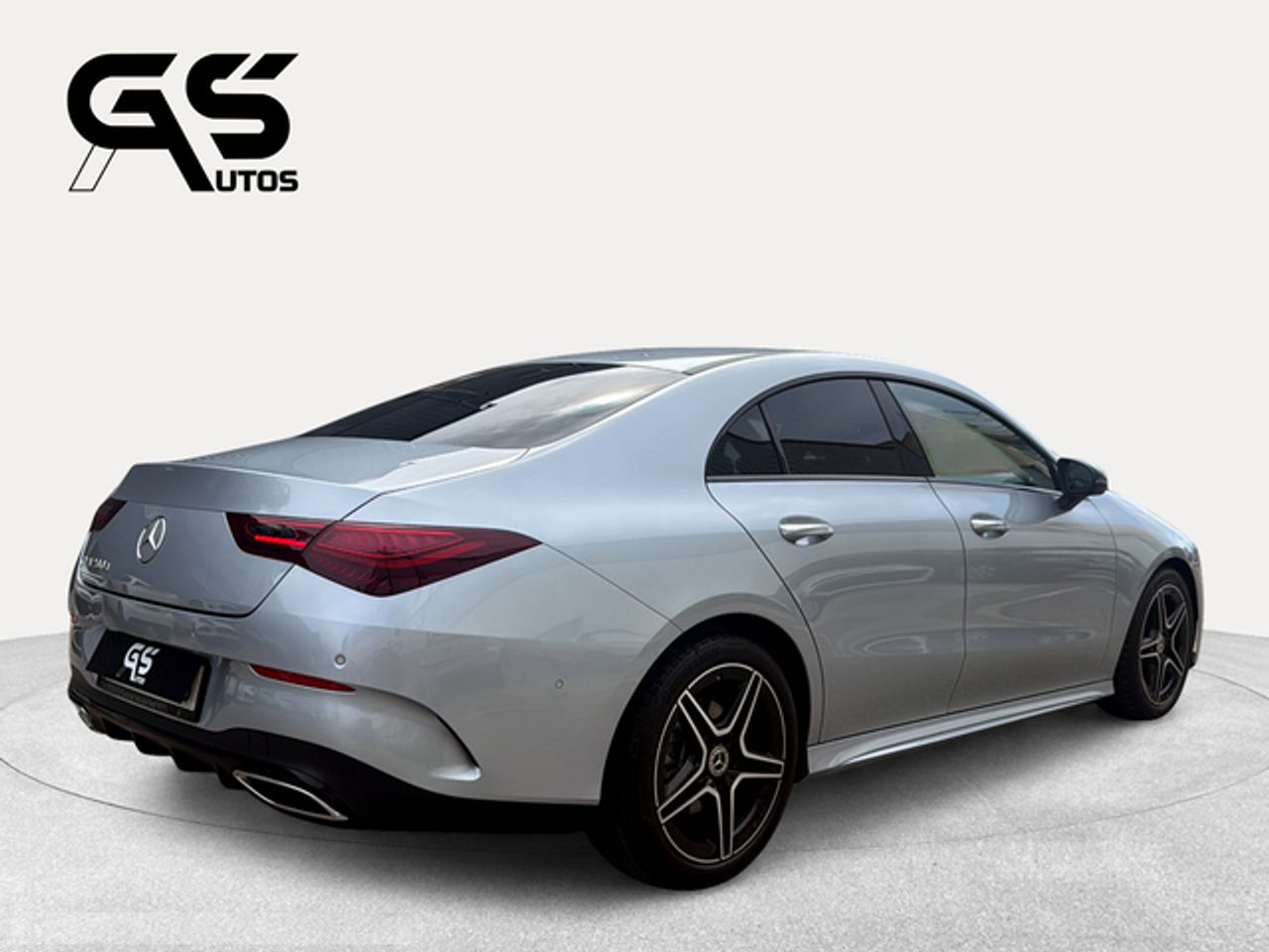 Foto Mercedes-Benz Clase CLA 4
