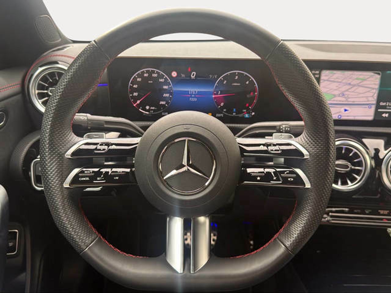 Foto Mercedes-Benz Clase CLA 13