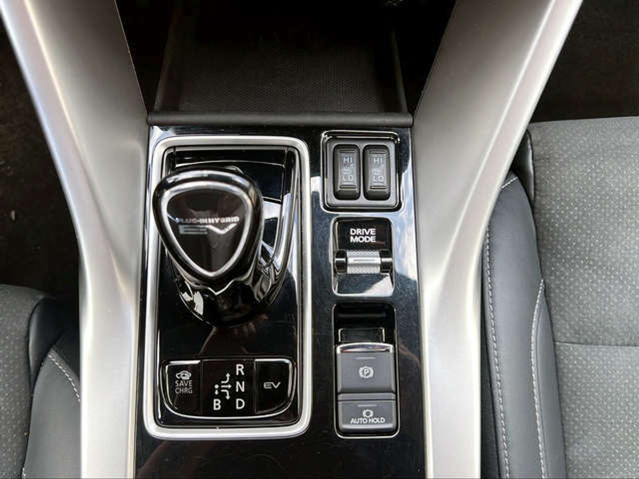 Foto Mitsubishi Eclipse Cross 16
