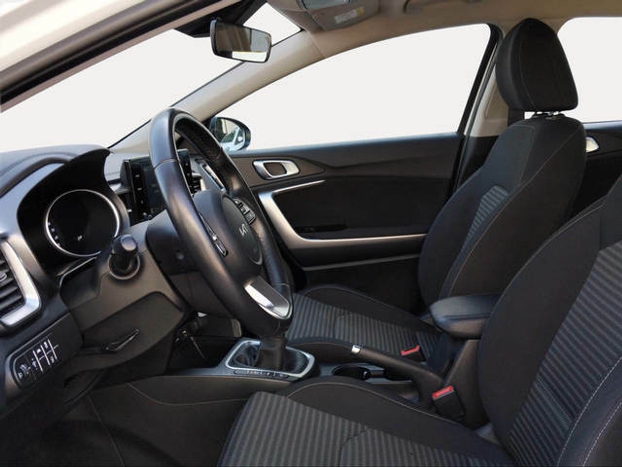 Foto Kia XCeed 7