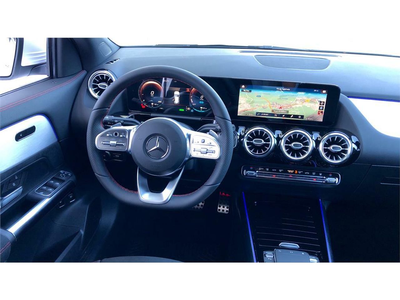 Foto Mercedes-Benz Clase GLA 10