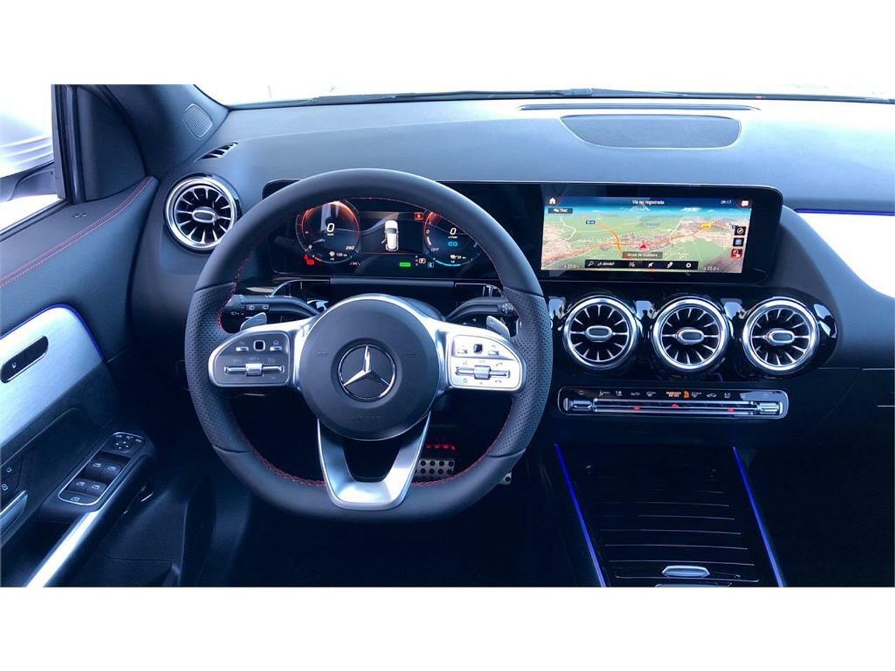 Foto Mercedes-Benz Clase GLA 14