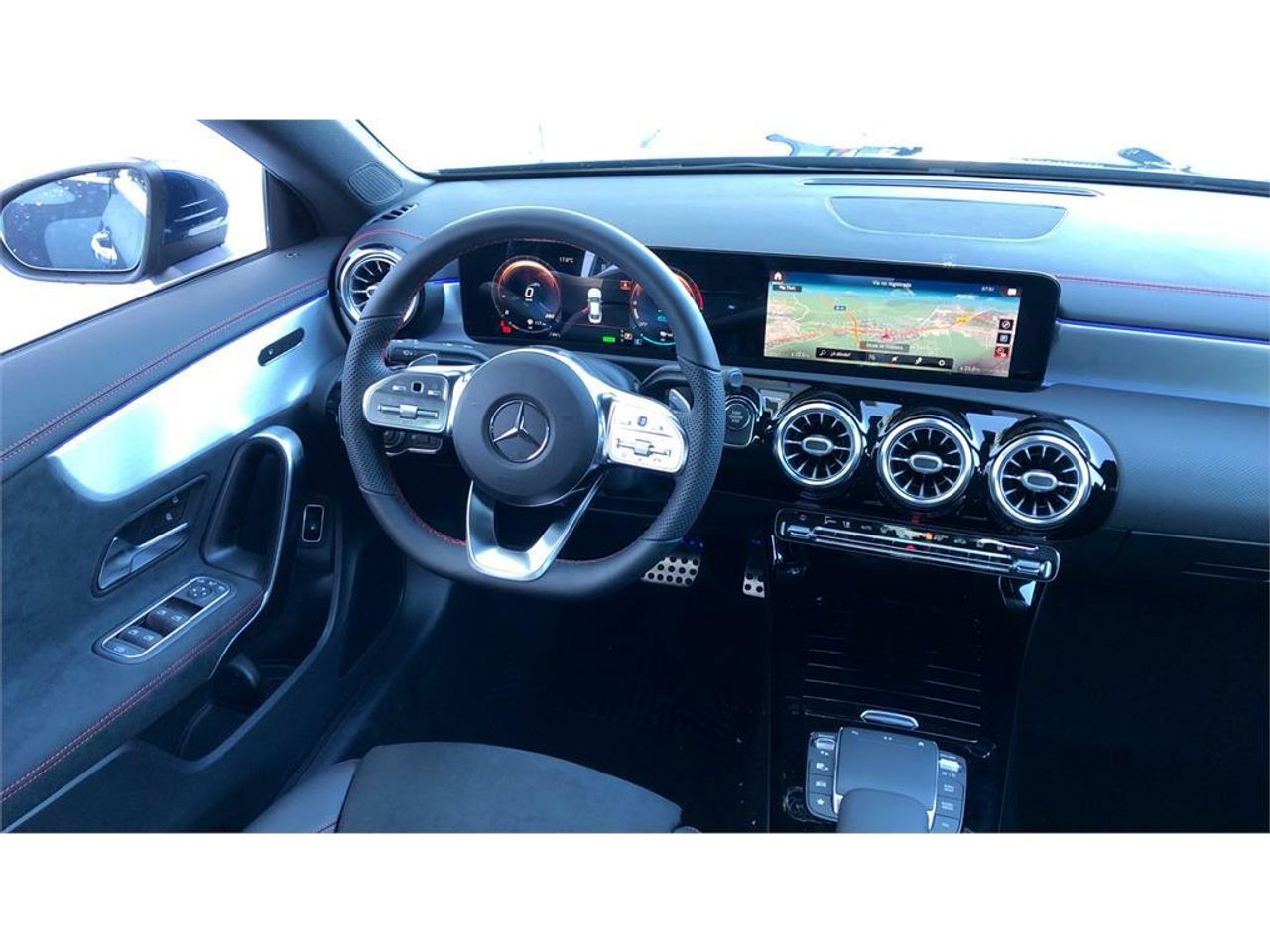 Foto Mercedes-Benz Clase CLA 10