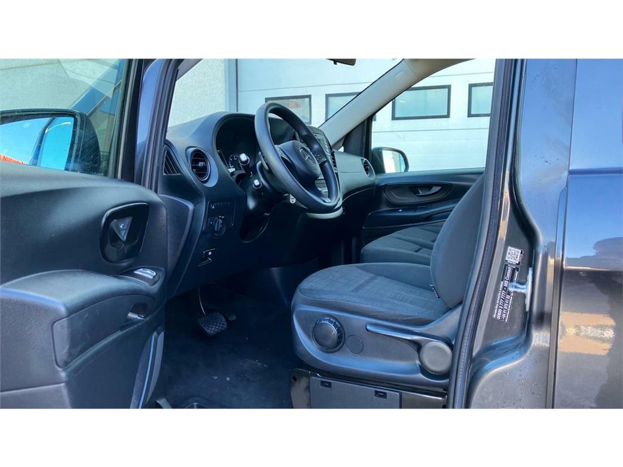 Foto Mercedes-Benz Vito 21