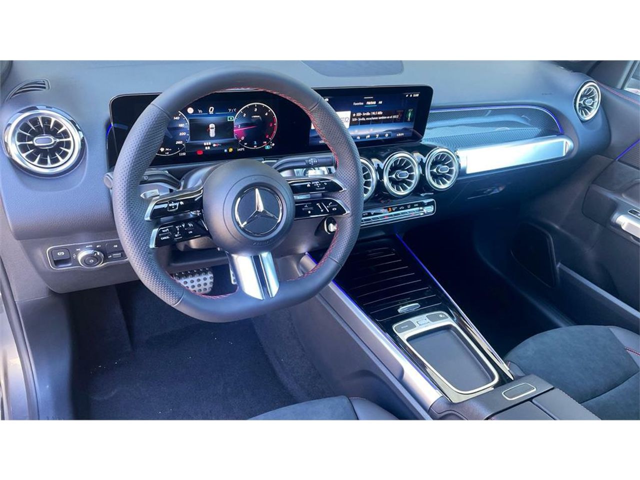 Foto Mercedes-Benz Clase GLB 7