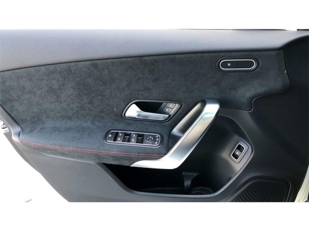 Foto Mercedes-Benz Clase A 18