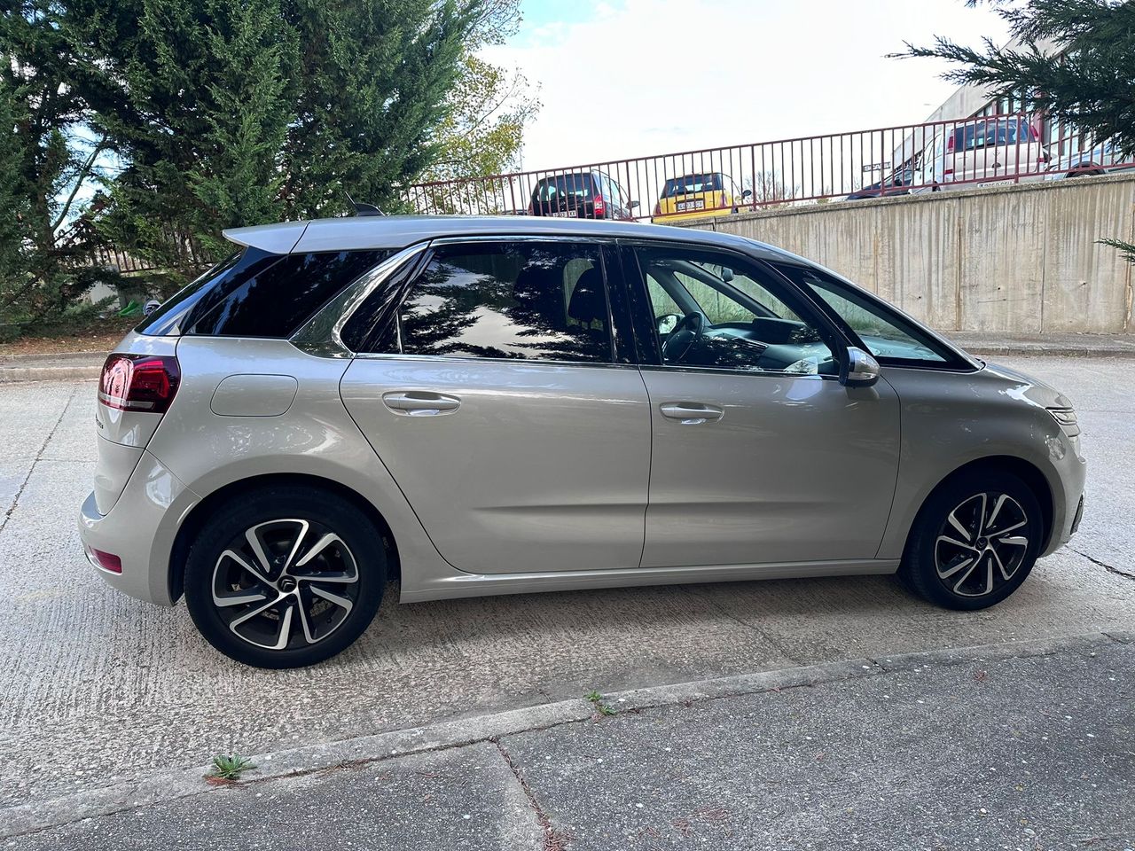 Foto Citroën C4 Spacetourer 14