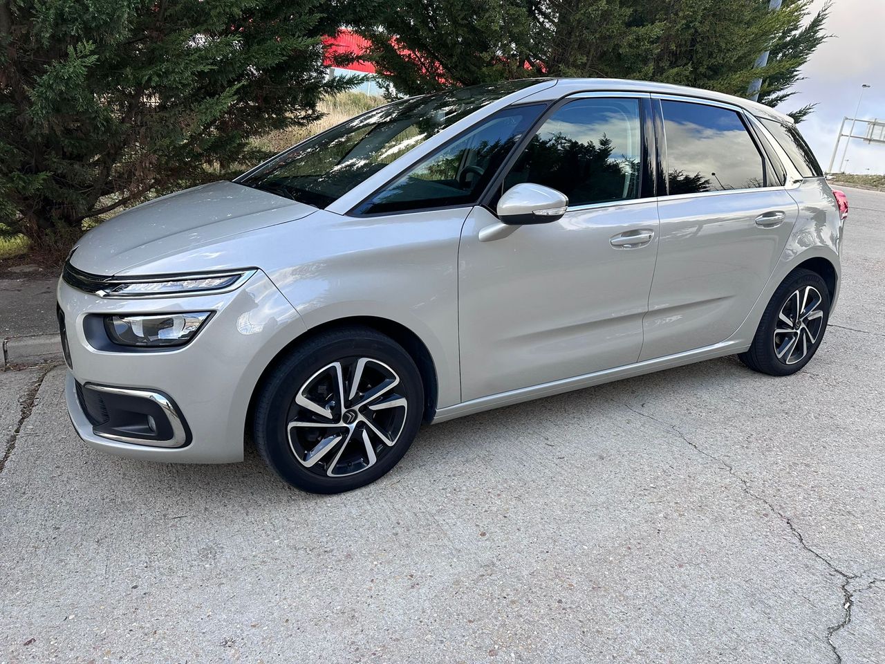 Foto Citroën C4 Spacetourer 23