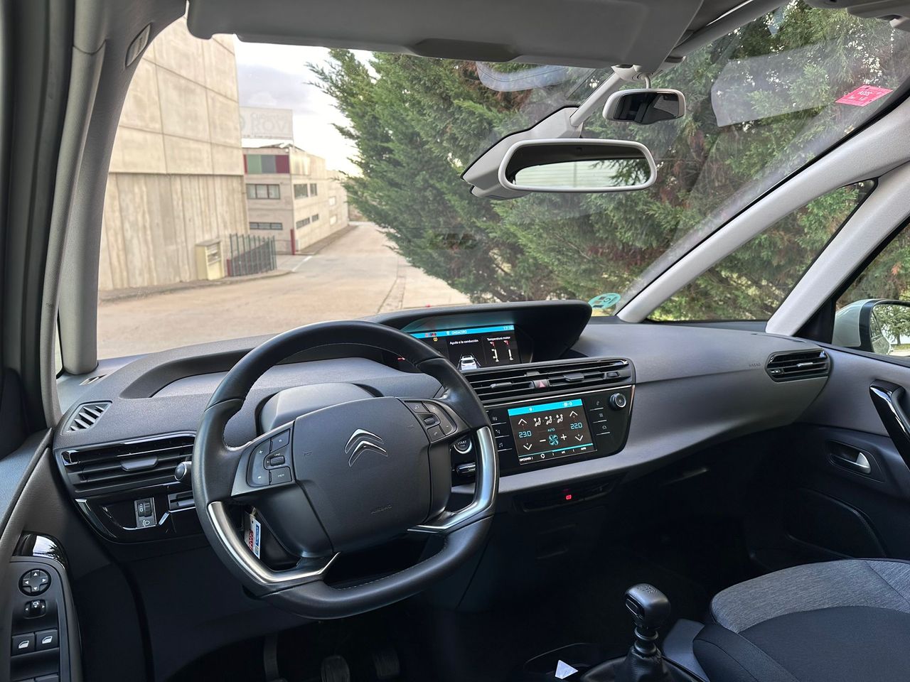 Foto Citroën C4 Spacetourer 35