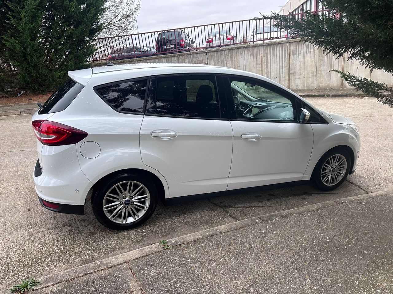 Foto Ford C-Max 11