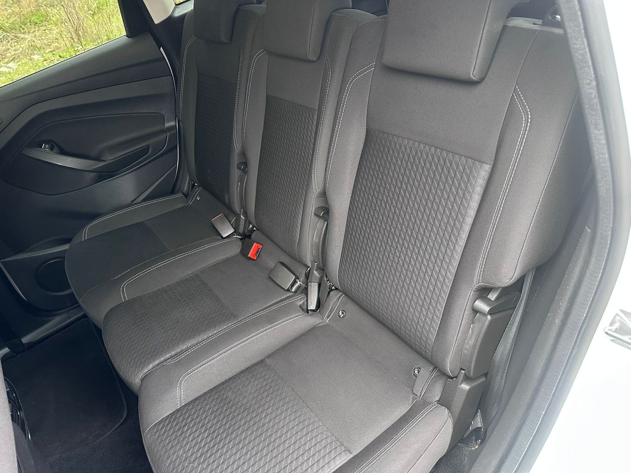 Foto Ford C-Max 29