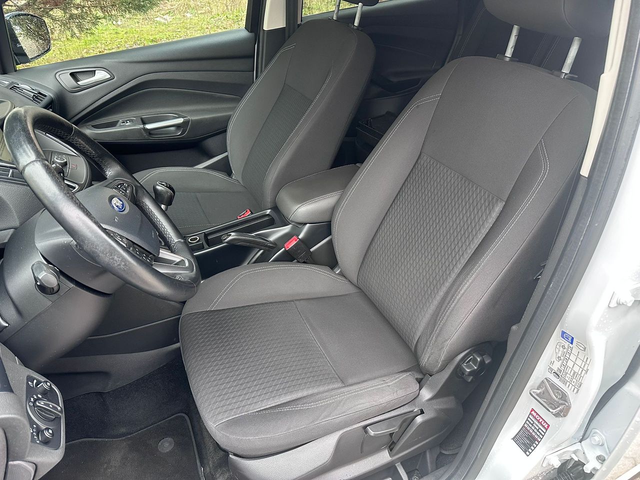 Foto Ford C-Max 32