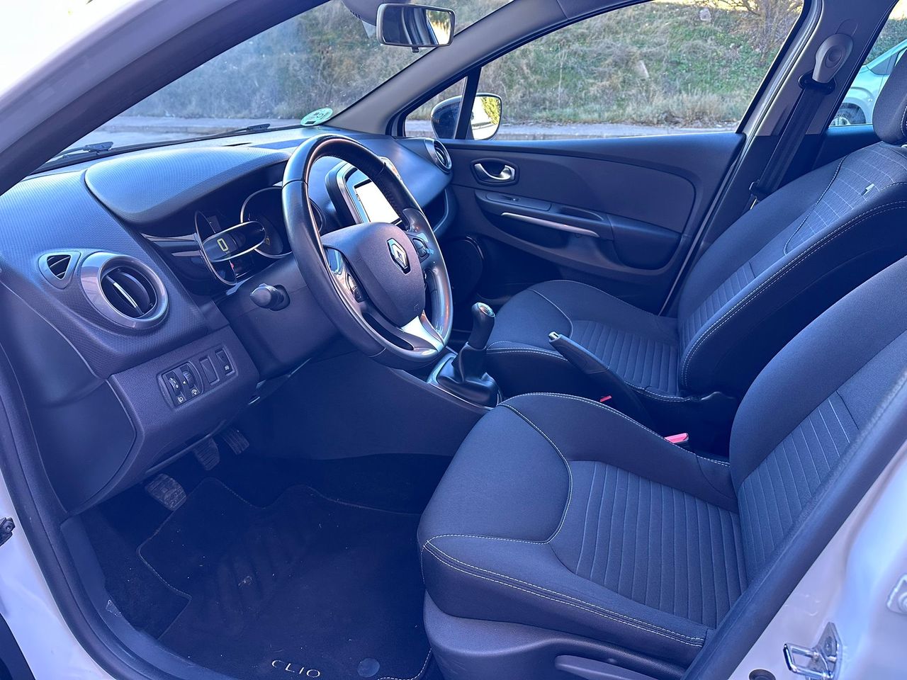 Foto Renault Clio 24