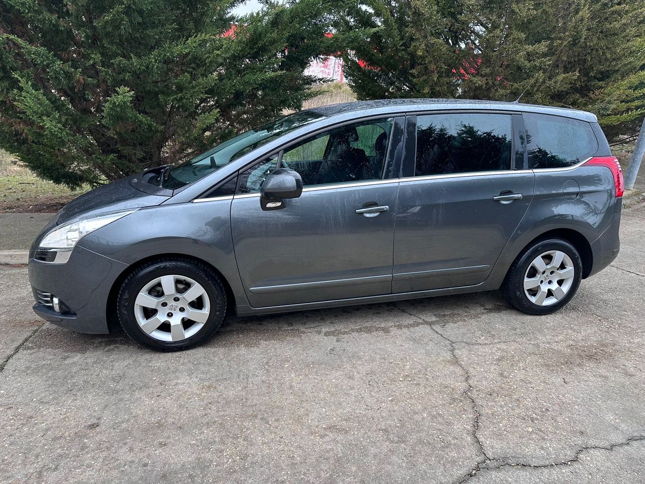 Foto Peugeot 5008 24