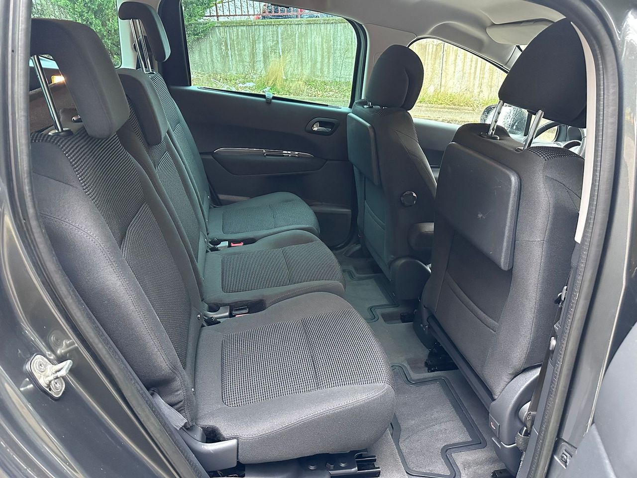 Foto Peugeot 5008 32