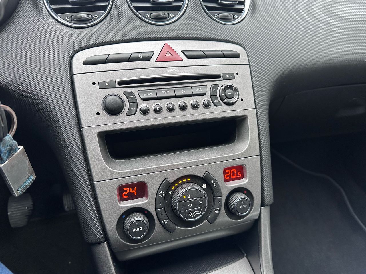 Foto Peugeot 308 11