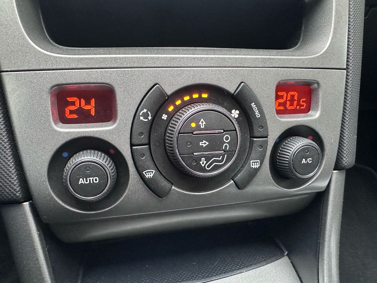 Foto Peugeot 308 31