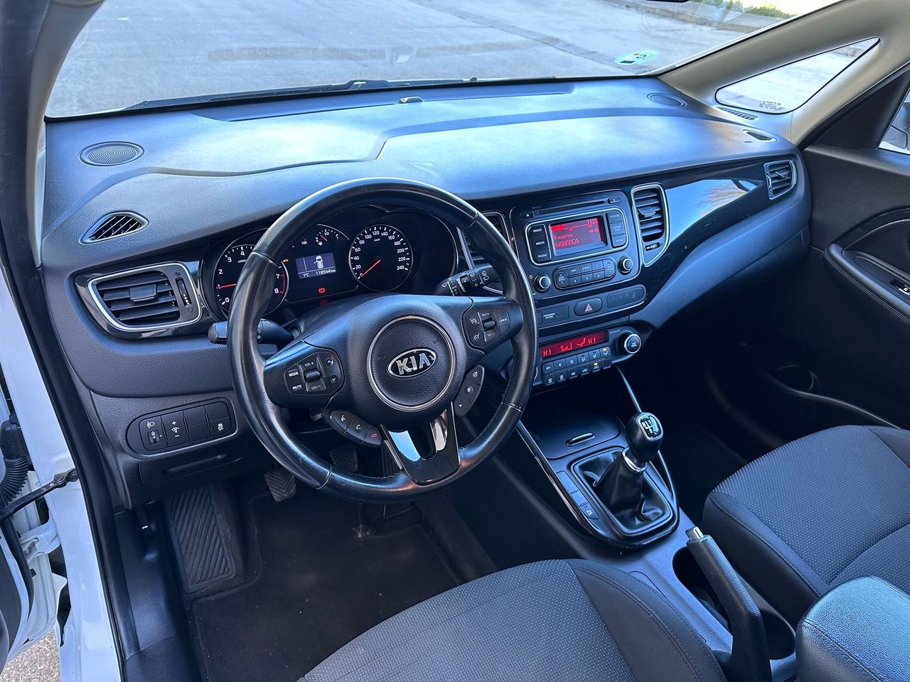 Foto Kia Carens 45