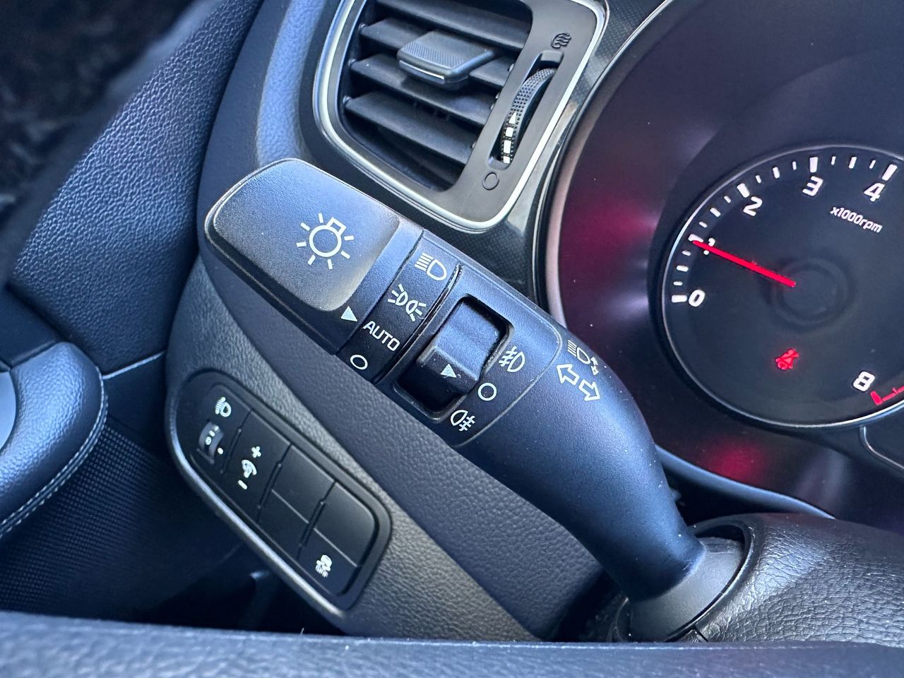 Foto Kia Carens 46