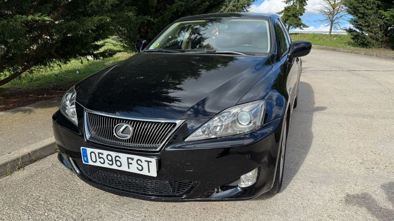 Foto Lexus IS 6
