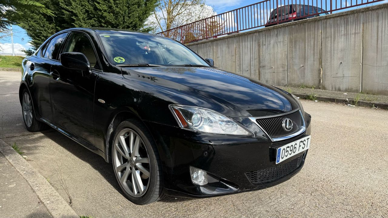 Foto Lexus IS 7