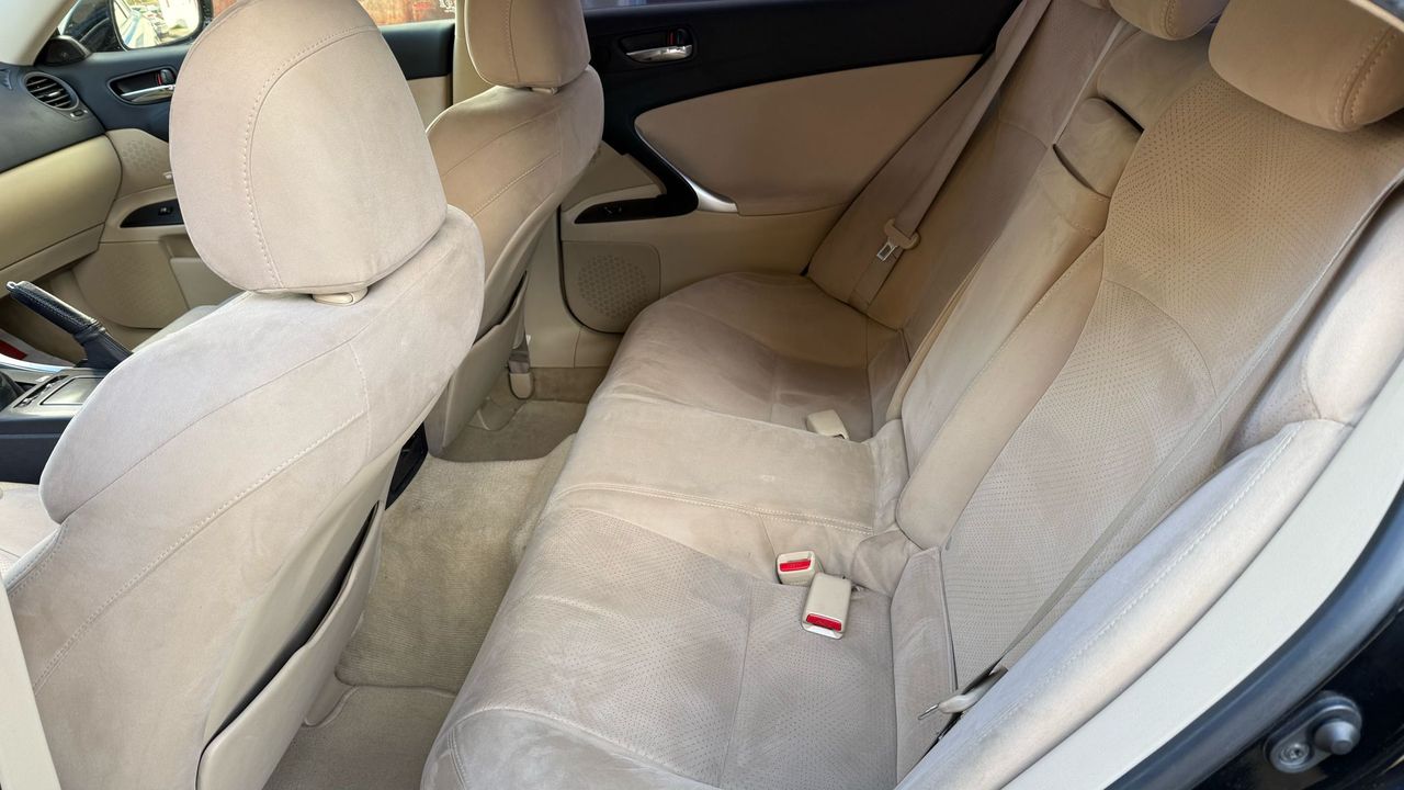 Foto Lexus IS 22