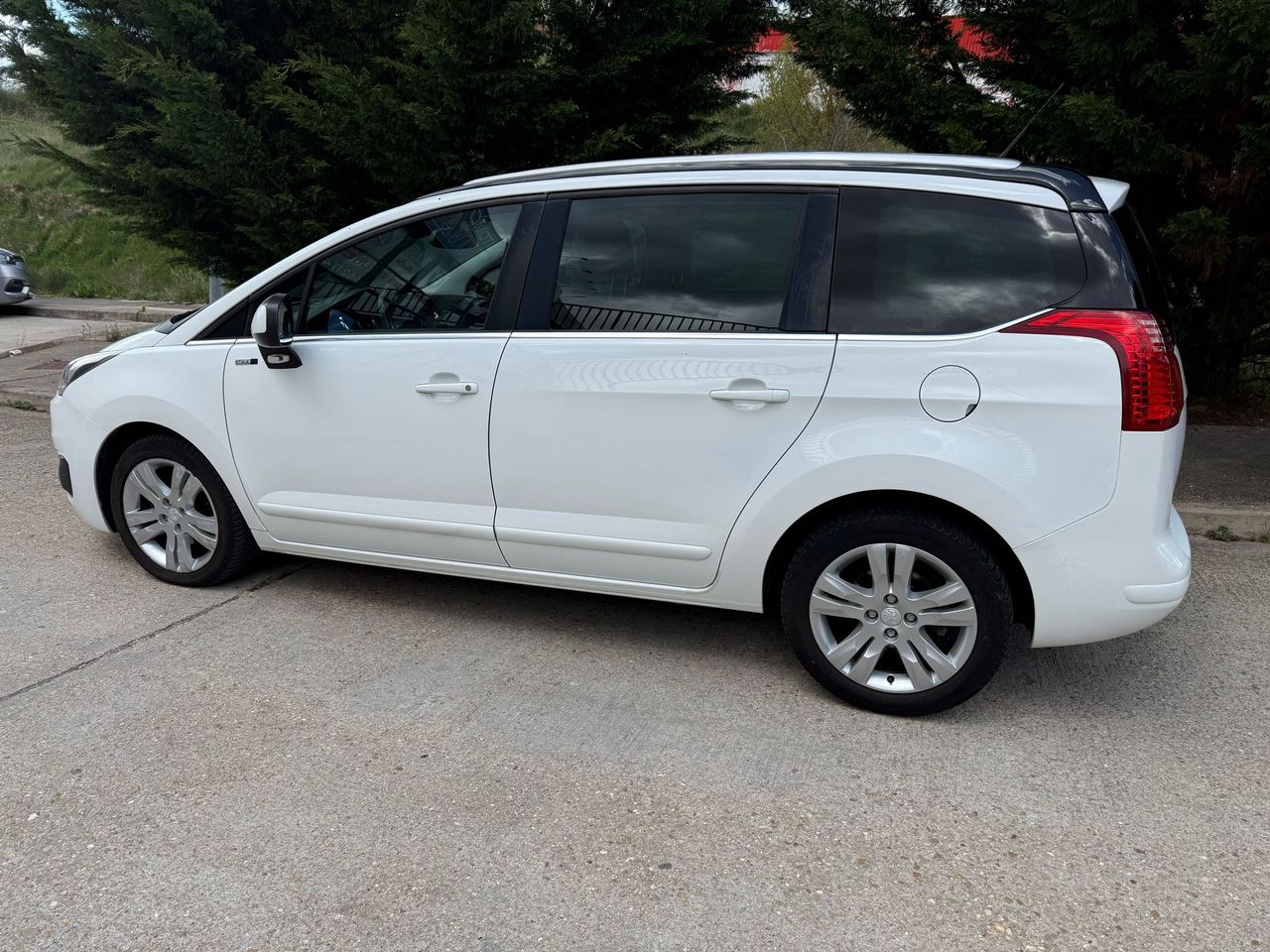 Foto Peugeot 5008 15