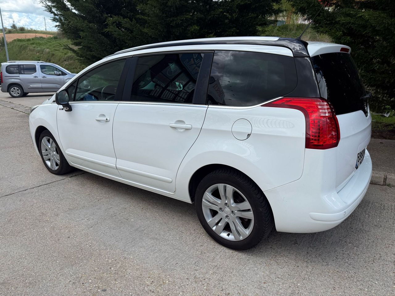 Foto Peugeot 5008 16