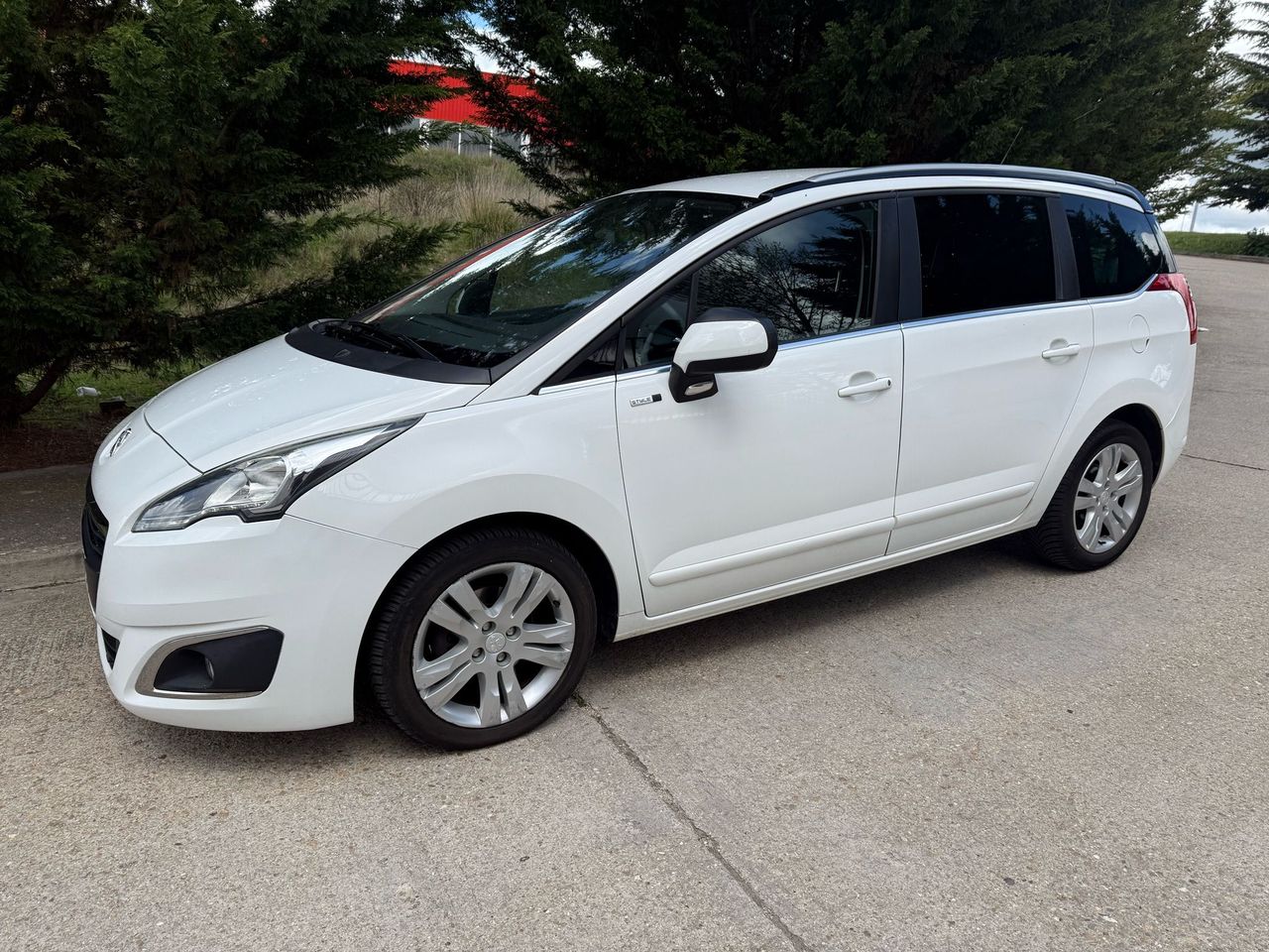 Foto Peugeot 5008 17