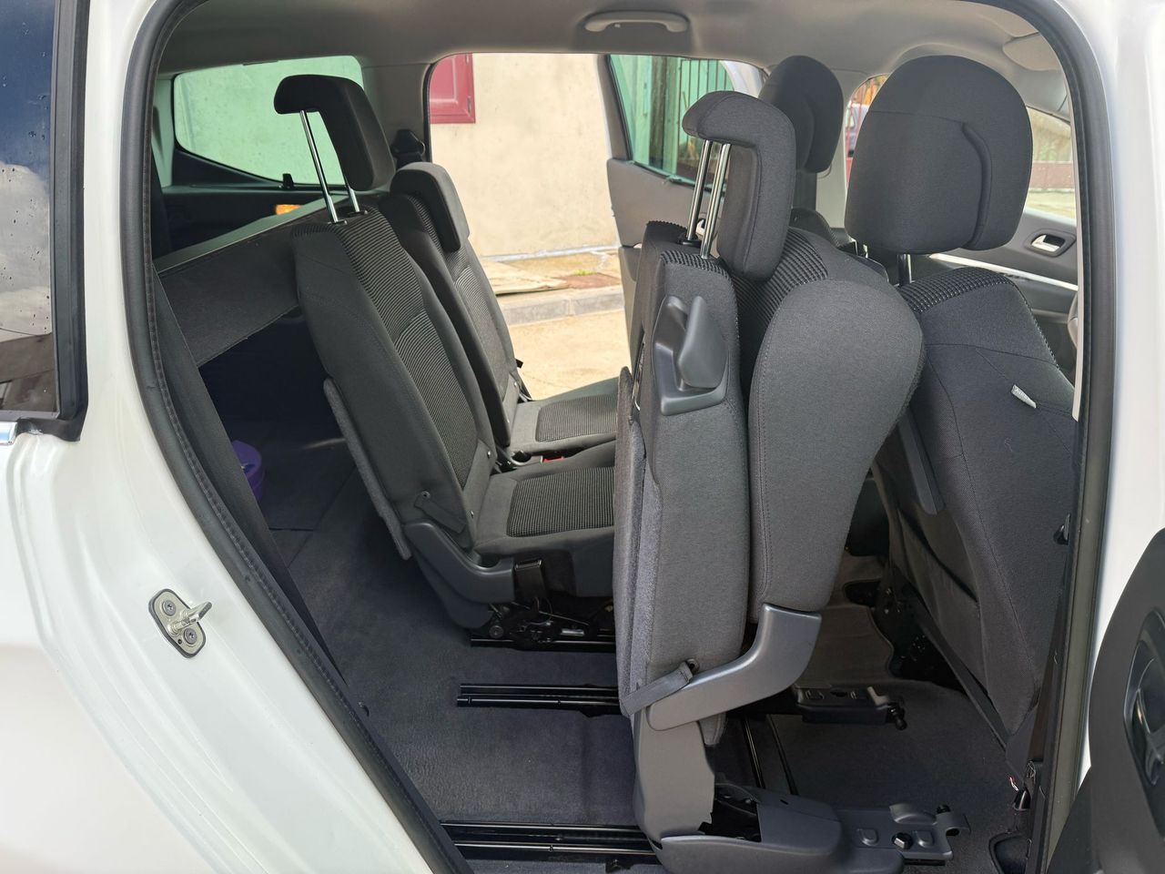 Foto Peugeot 5008 34