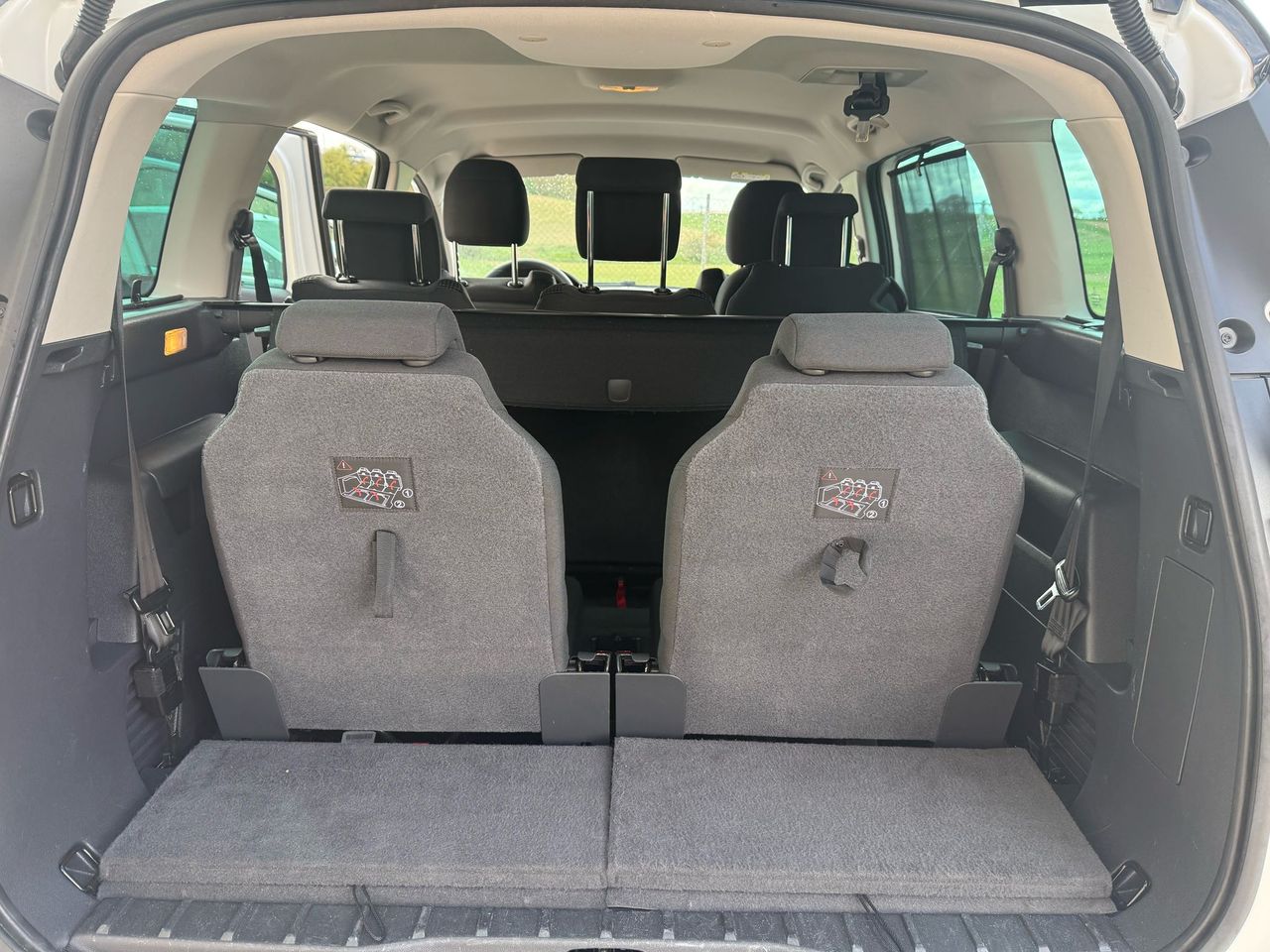 Foto Peugeot 5008 35