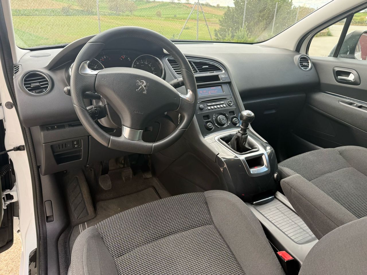 Foto Peugeot 5008 38