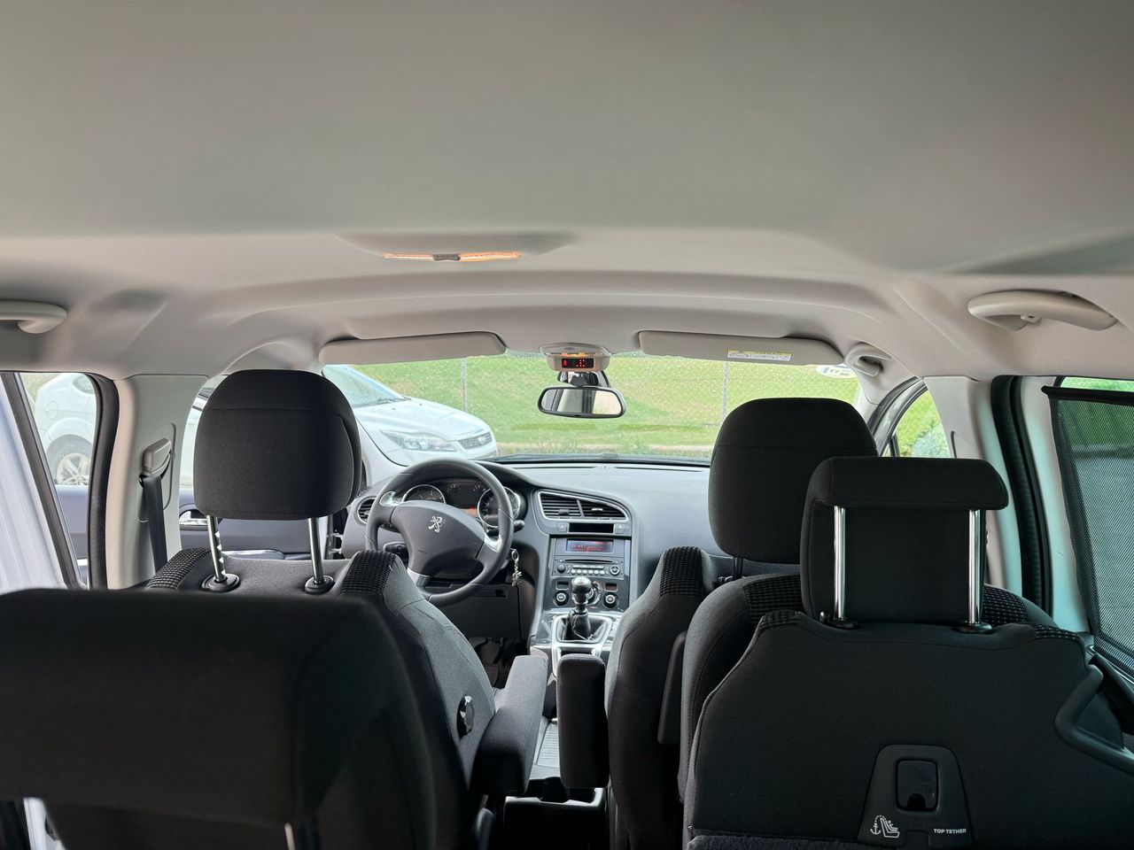 Foto Peugeot 5008 40