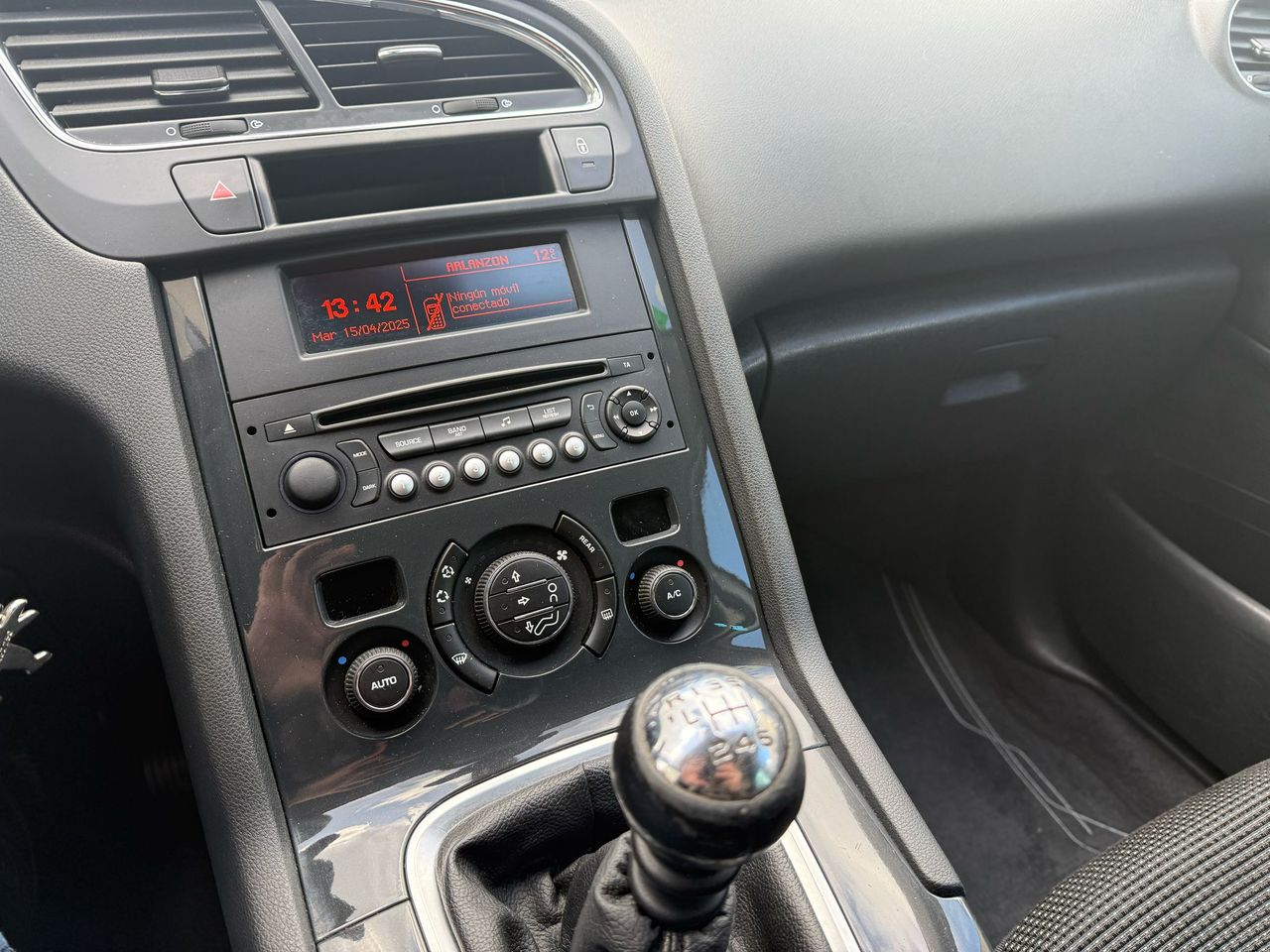 Foto Peugeot 5008 47